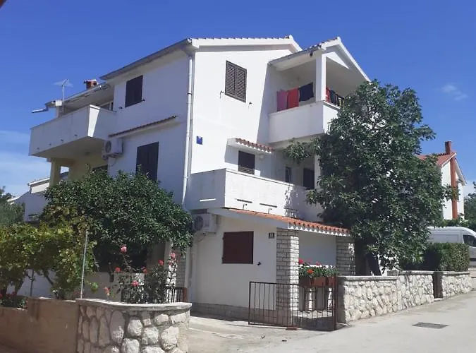 Apartmani Karuza
